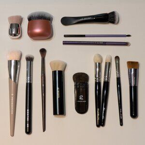 Makeup brushes - Hakuhodo, Fenty, Rae Morris, MUFE, Real Techniques & More